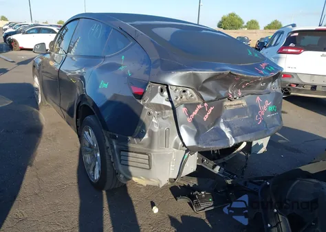 2022 Tesla Model Y Long Range Dual Motor All-Wheel Drive from USA, damaged, VIN 7SAYGDEE1NA020986